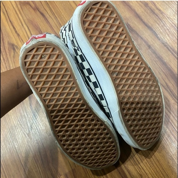 Vans Black and White Checkered High-Top Sneakers - Picture 4 of 4